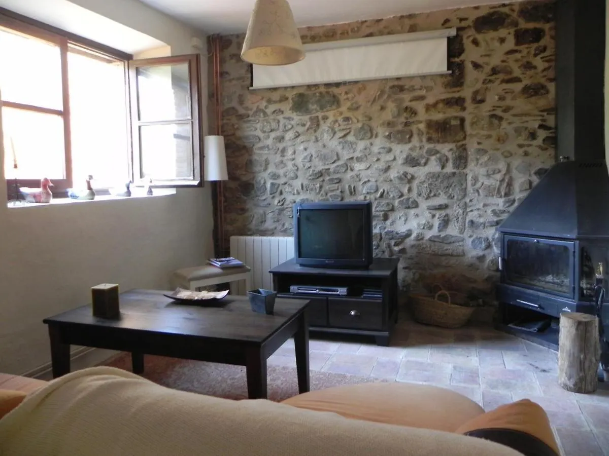 BAIX EMPORDÀ. Increíble casa en pueblo medieval Cruïlles
