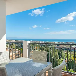 https://calle-nuestra-senora-de-la-victoria.1costadelsol.com
