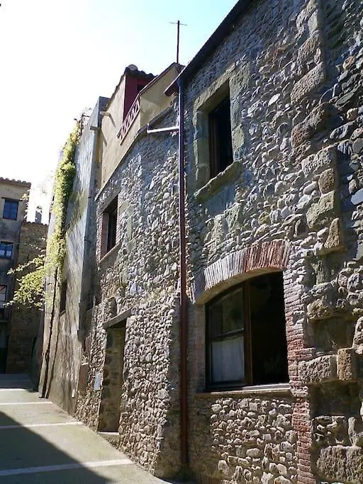 Baix Emporda. Increible Casa En Pueblo Medieval Cruilles