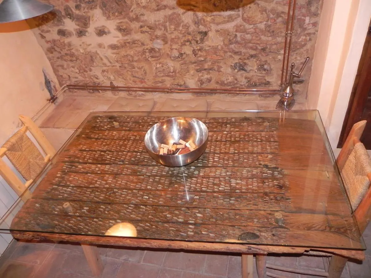 Holiday home Baix Emporda. Increible Casa En Pueblo Medieval Cruilles